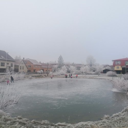image-100